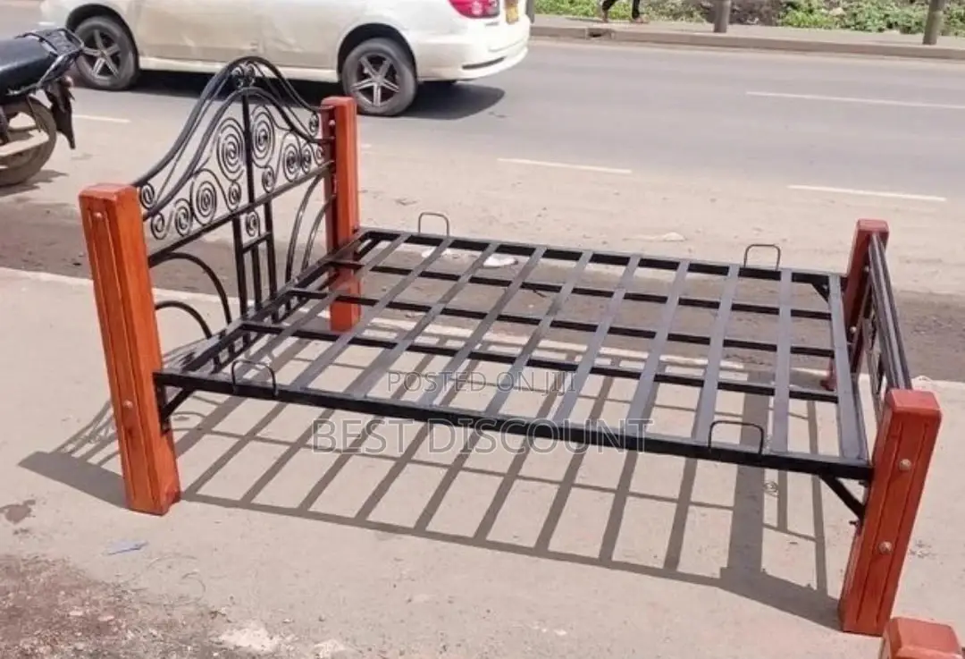 5*6 Mahogany Bed