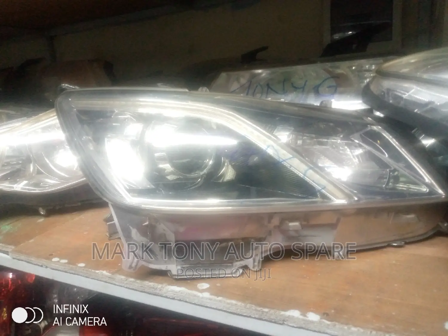 Crown 2014 Headlight 