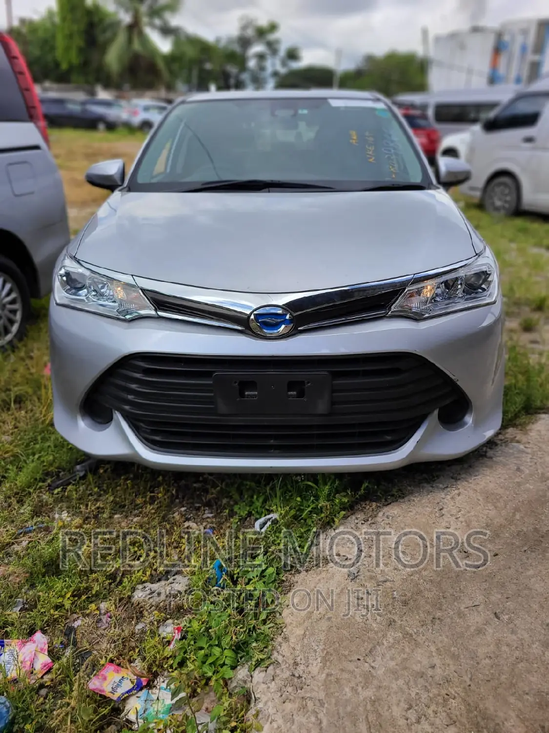 Toyota Corolla Fielder 2016 Silver
