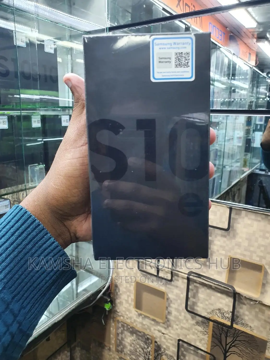 New Samsung Galaxy S10e 128 GB Black