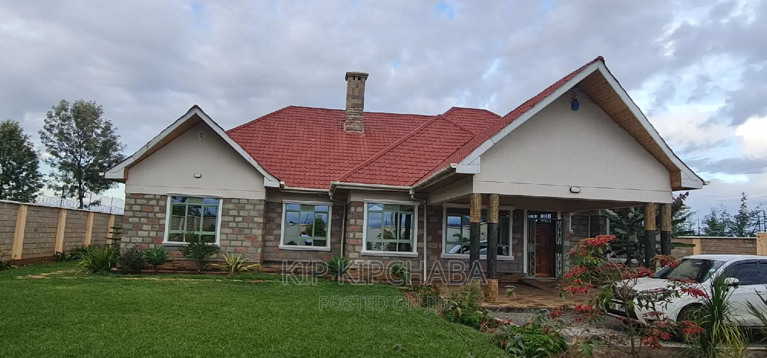 5bdrm Bungalow in Elgonview for sale