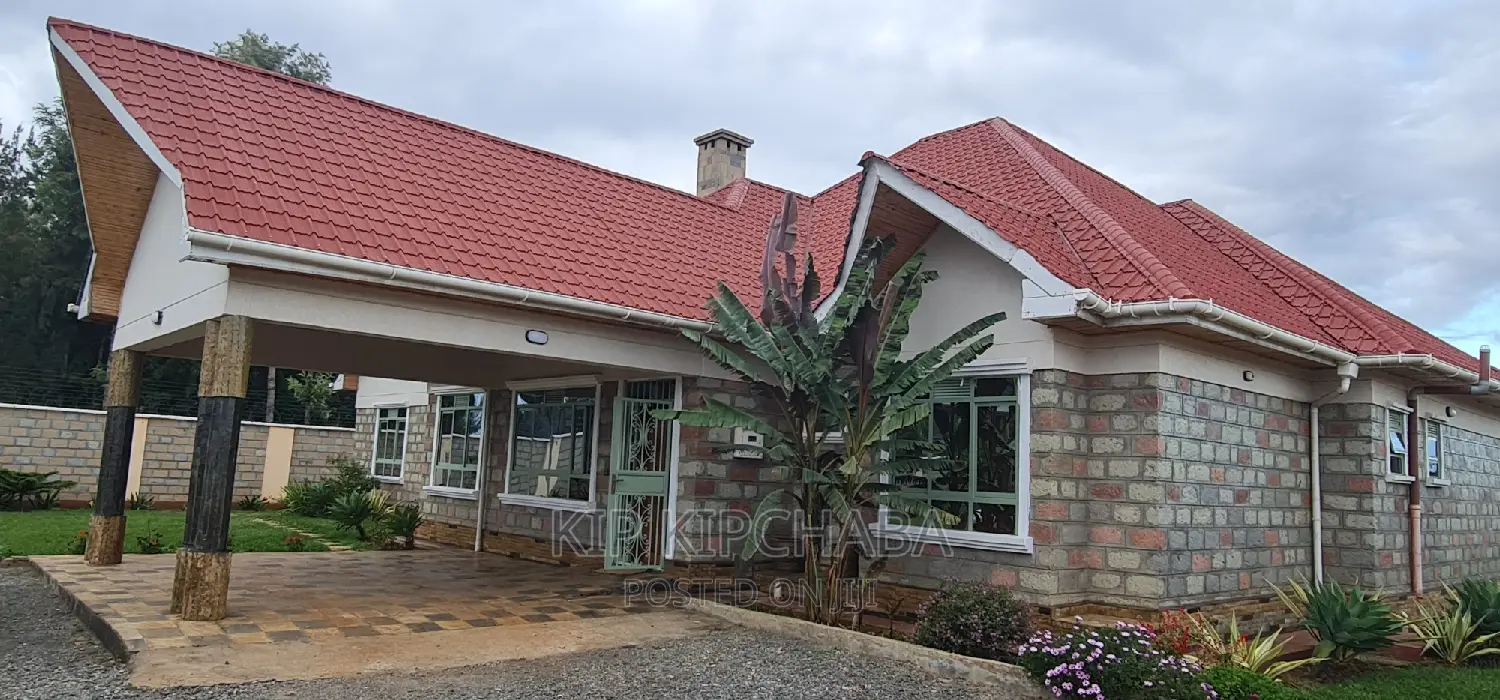 5bdrm Bungalow in Elgonview for sale