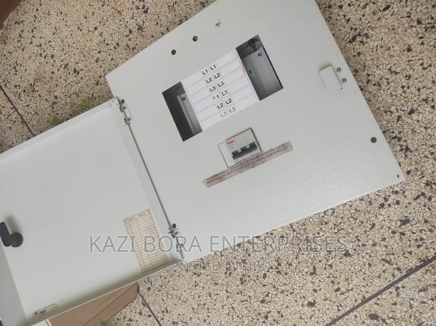 Schneider Distribution Board 4-Way