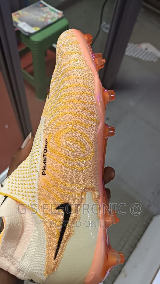 Phantom Nike Football Boots Shoes - main view