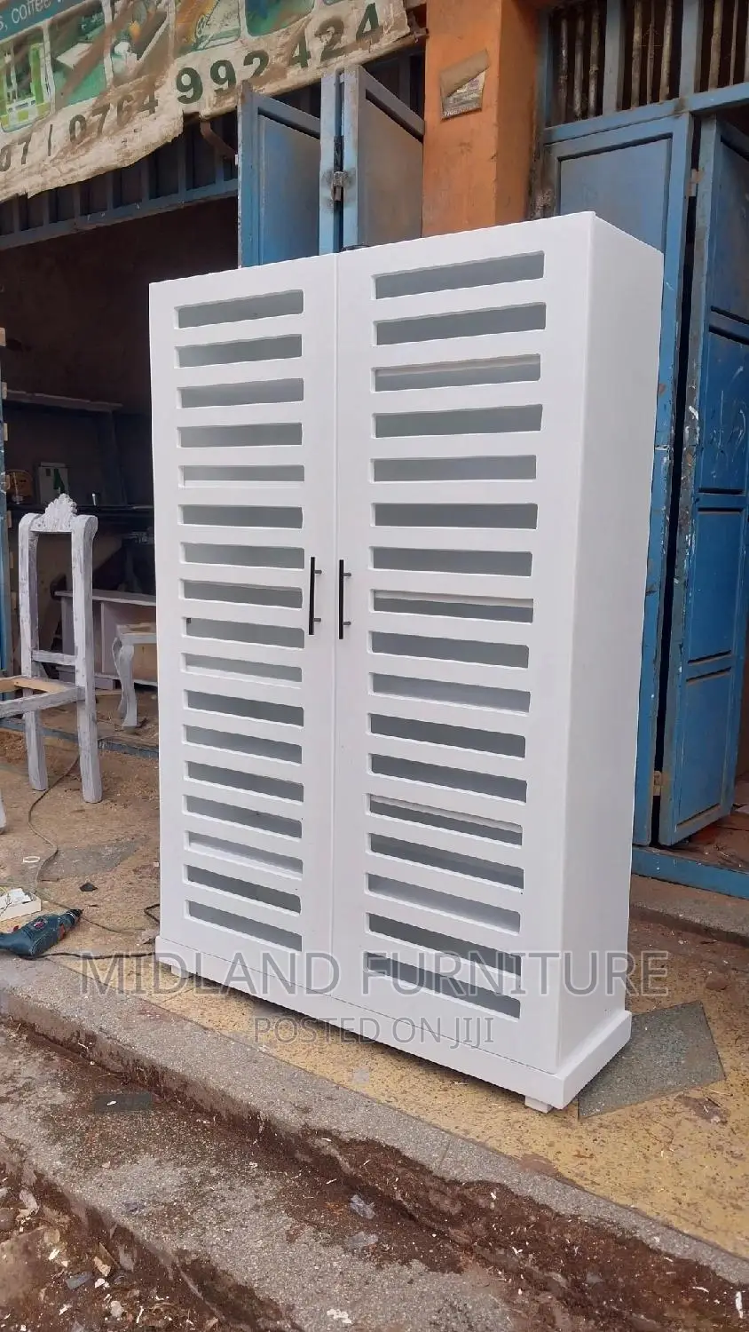 30 Pair Shoe Rack/ Closed Shoe Cabinet