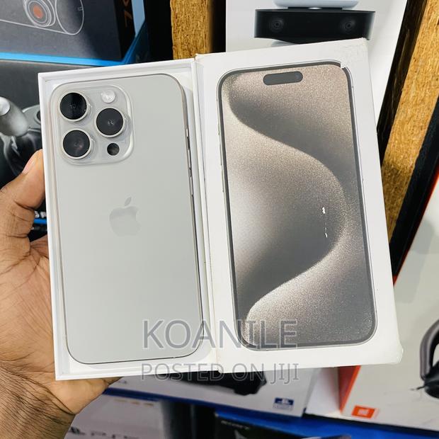 Apple iPhone 15 Pro 128 GB Gray - main view