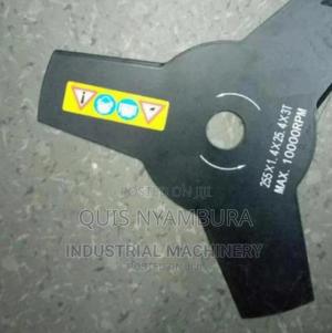 Grass Cutting Blade 3 Teeth - thumbnail 2