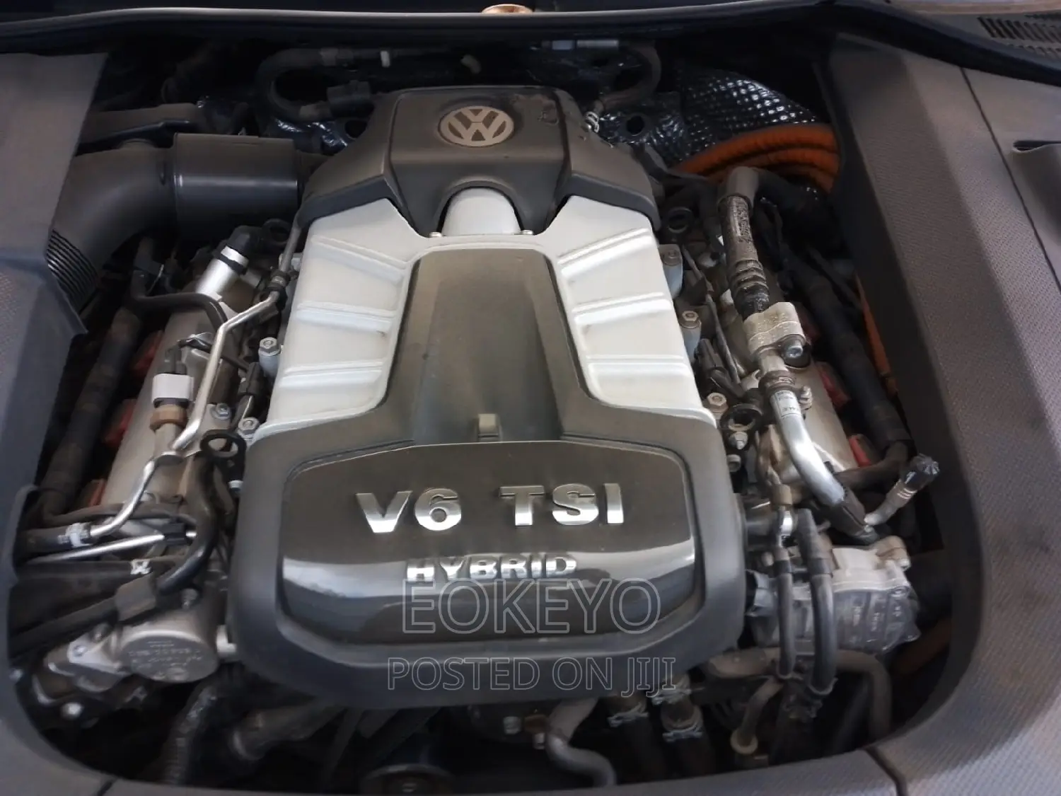 Volkswagen Touareg Hybrid 2013 Silver