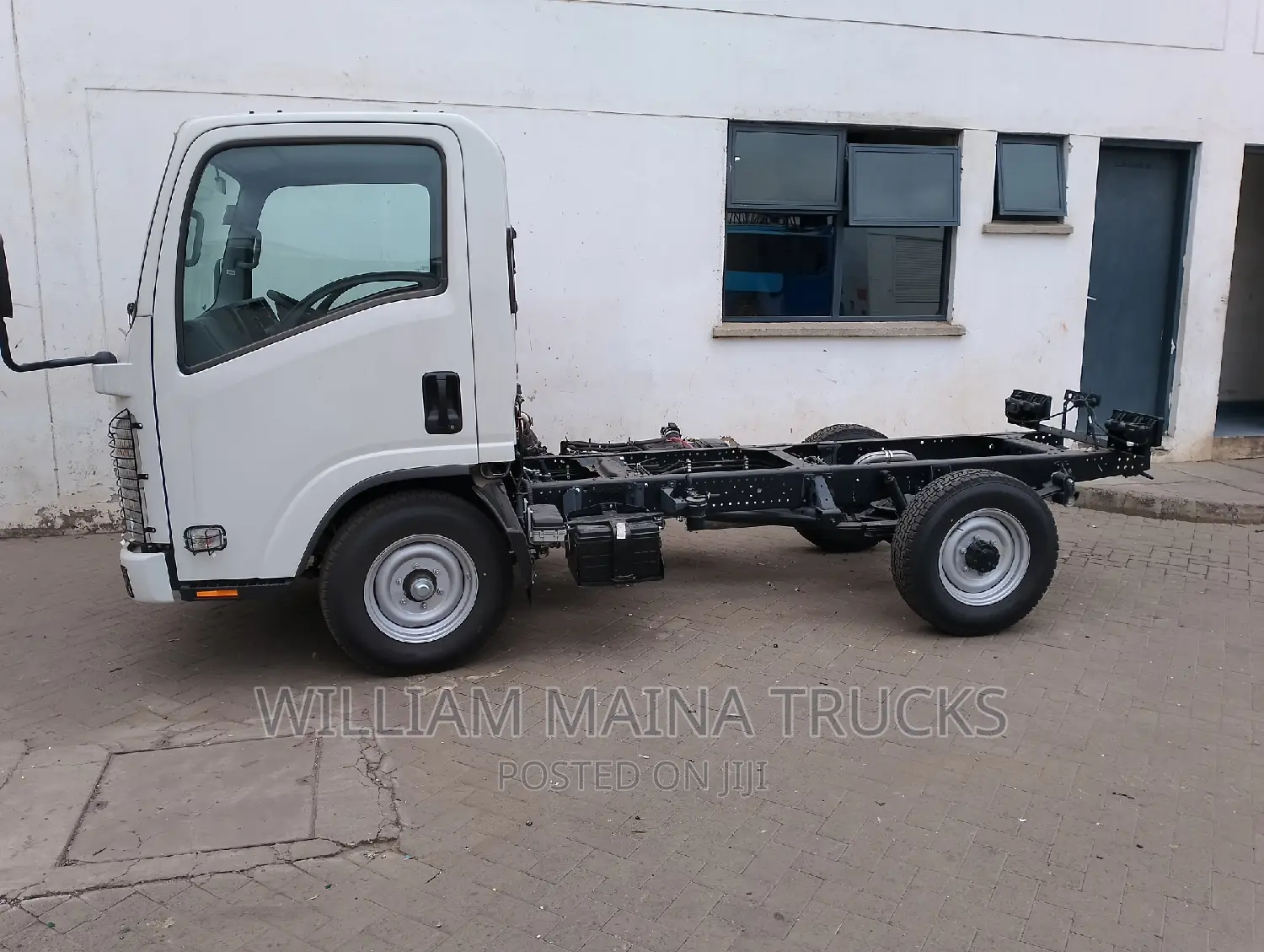 Isuzu NLR (Single Wheel)