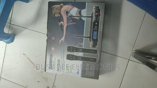 Rugged Metal Construction Wireless Microphone - main view