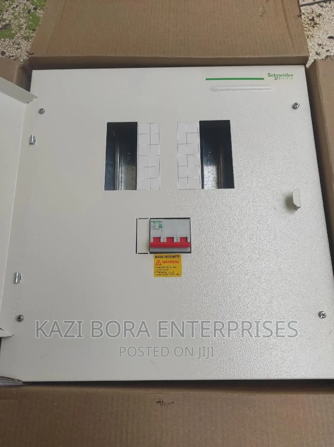 Schneider 4-way Distribution Board