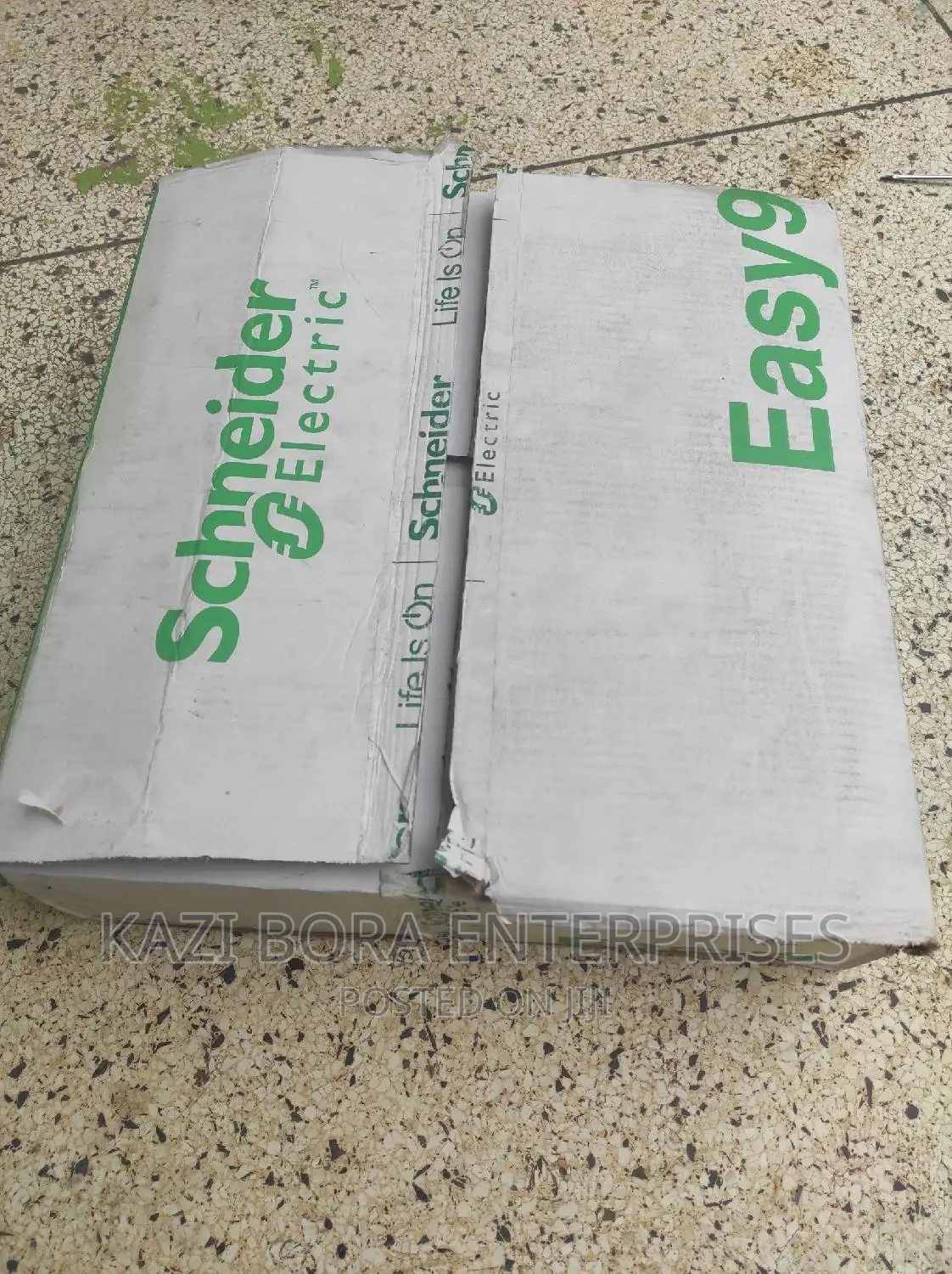 Schneider 4-way Distribution Board