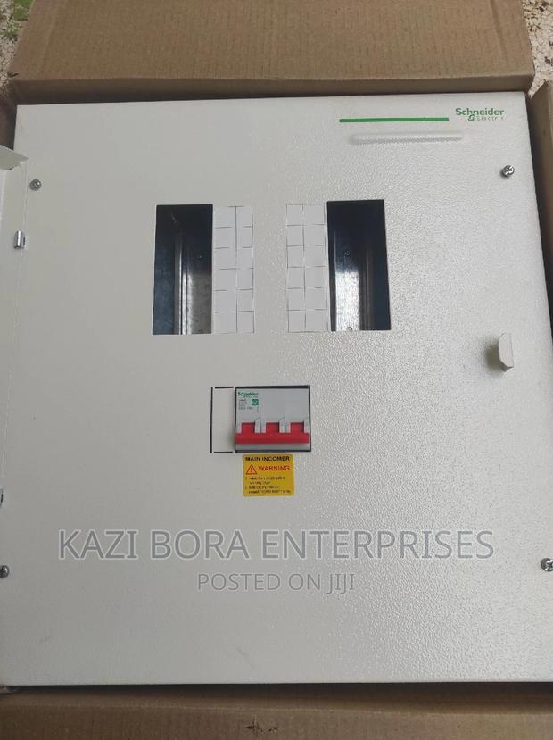 Schneider 4-way Distribution Board - thumbnail 7