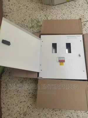 Schneider 4-way Distribution Board