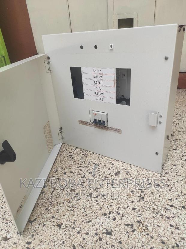 Schneider Distribution Board 4-Way - thumbnail 4