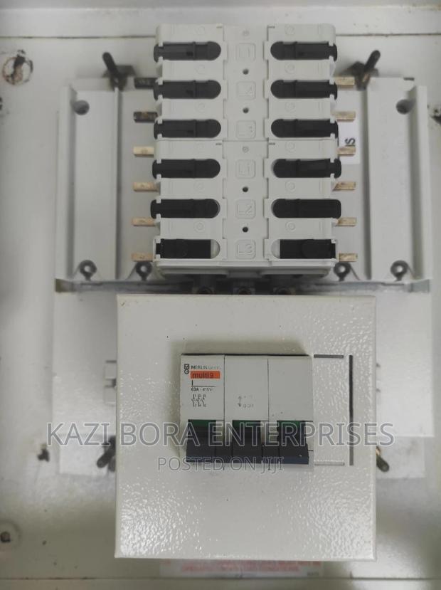 Schneider Distribution Board 4-Way - thumbnail 5
