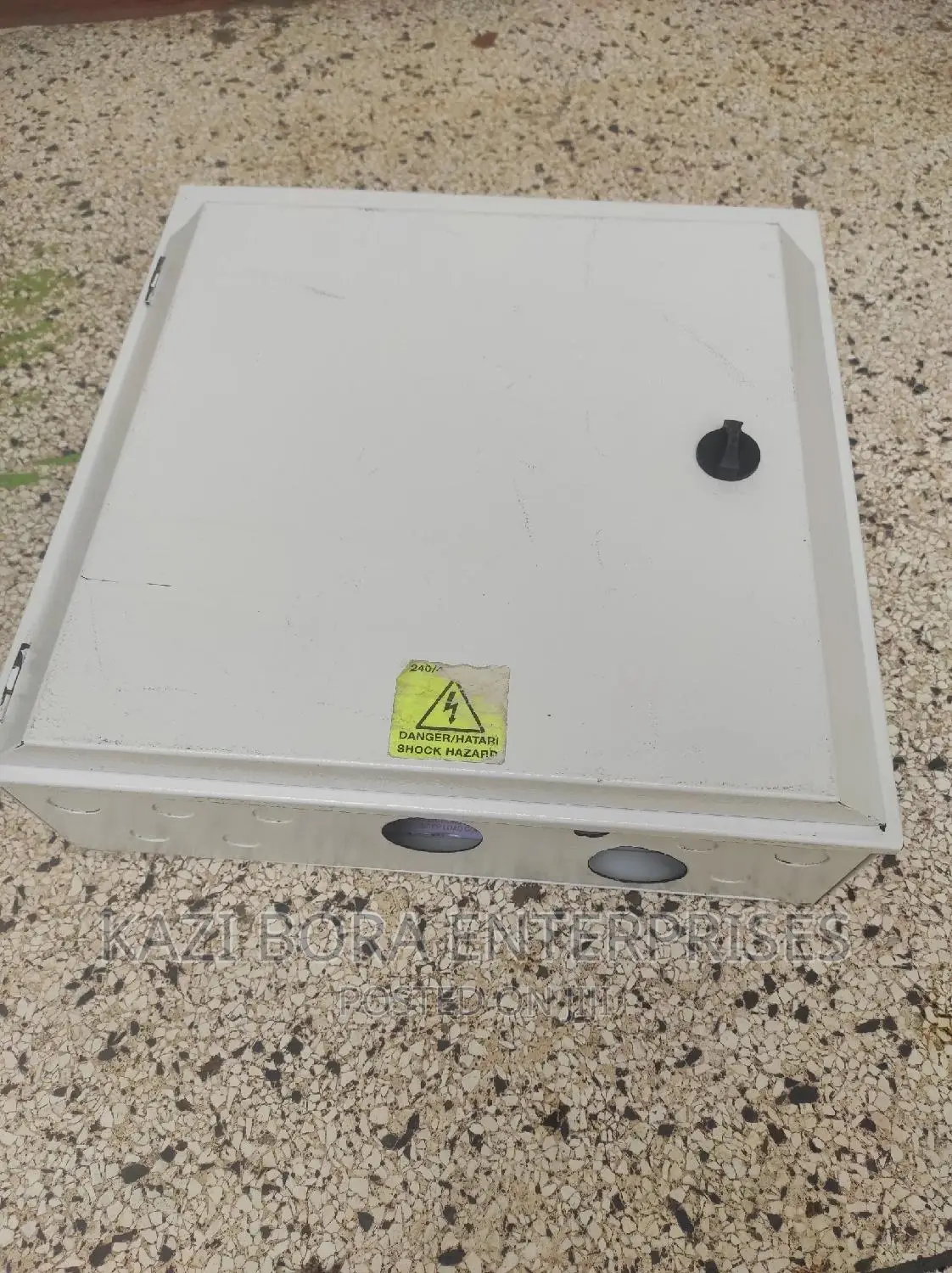 Schneider Distribution Board 4-Way