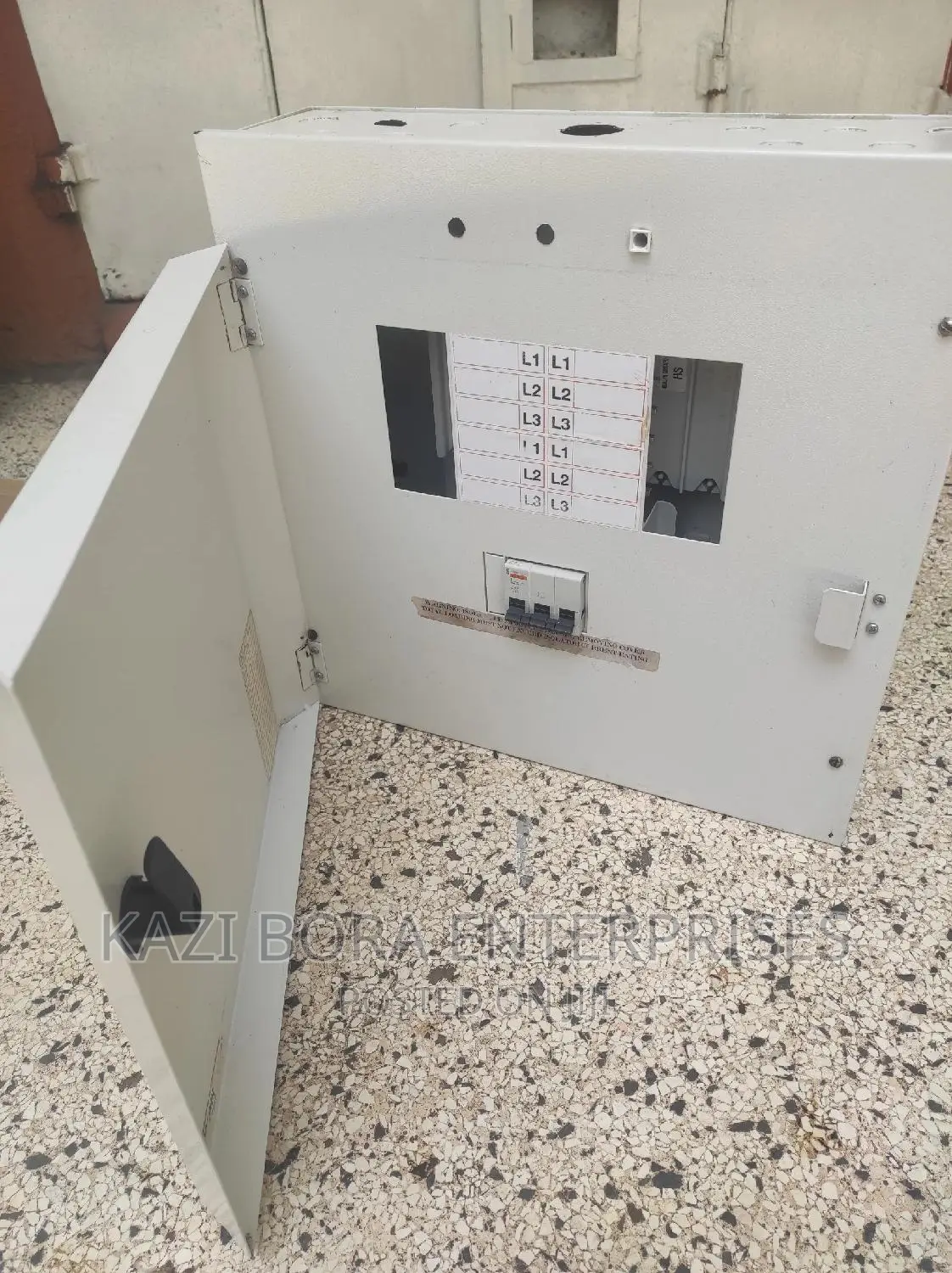Schneider Distribution Board 4-Way