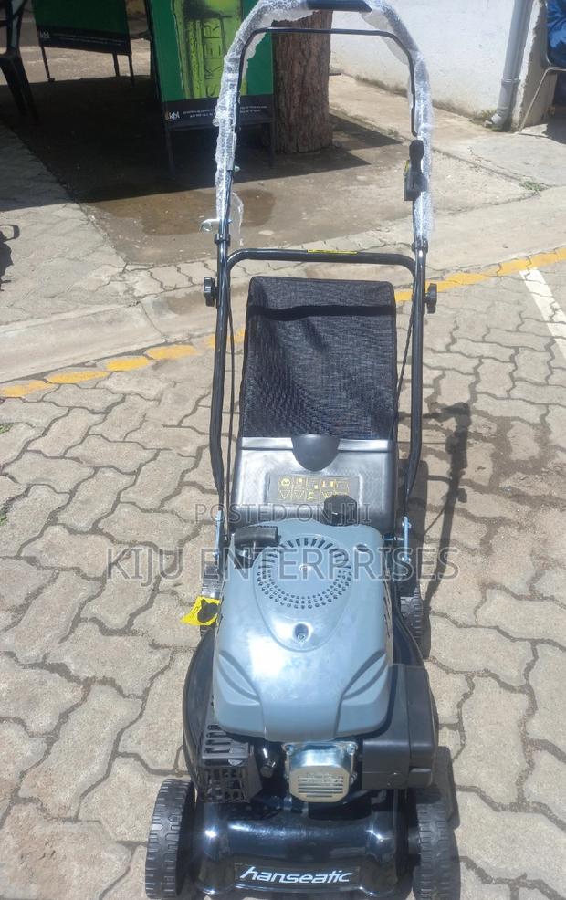 Petrol-Lawnmower Machines