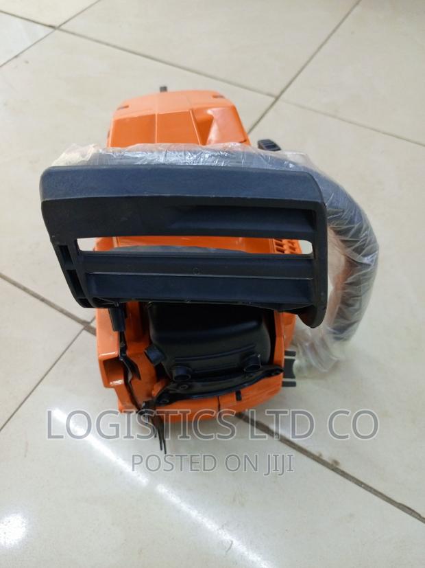 Heavy Duty Husqvarna 365 Petrol Professional Chainsaw - thumbnail 3