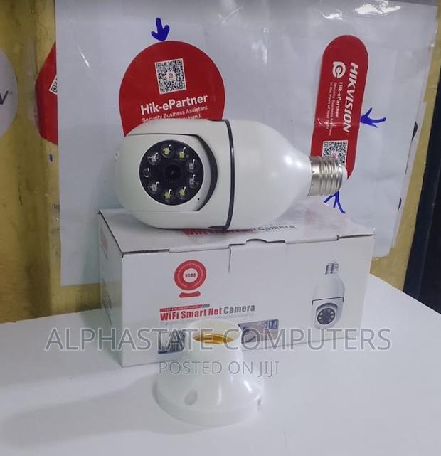New V380 Rotating Bulb V380pro Bulb Camera WIFI PTZ Camera