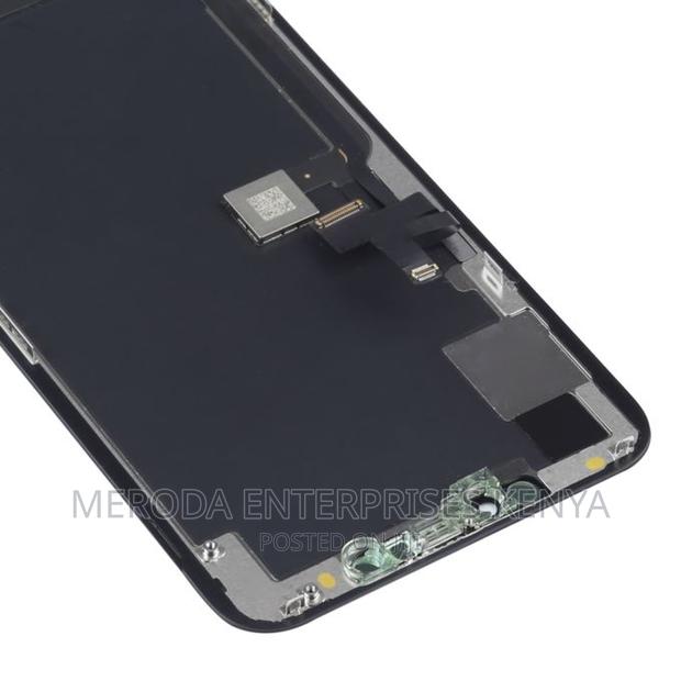 iPhone 11 Pro Max Screen Replacement - main view