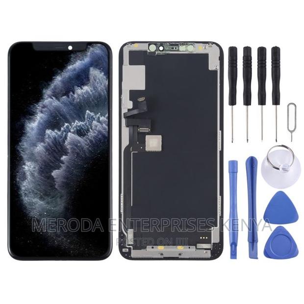 iPhone 11 Pro Max Screen Replacement - thumbnail 3