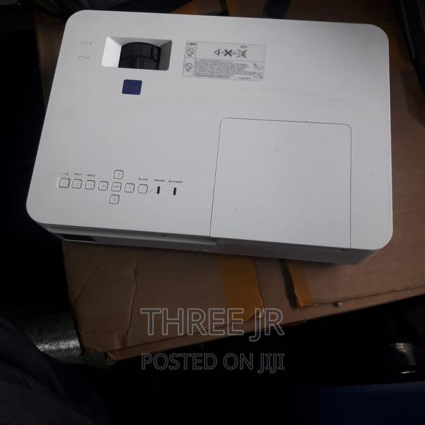 Nice Nice Sony Projectors Available on New Pricing - thumbnail 2