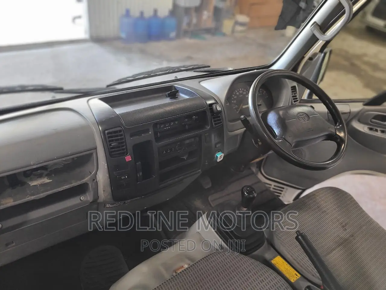 Toyota Dyna 2016 Pearl