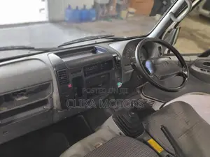 Toyota Dyna 2016 Pearl