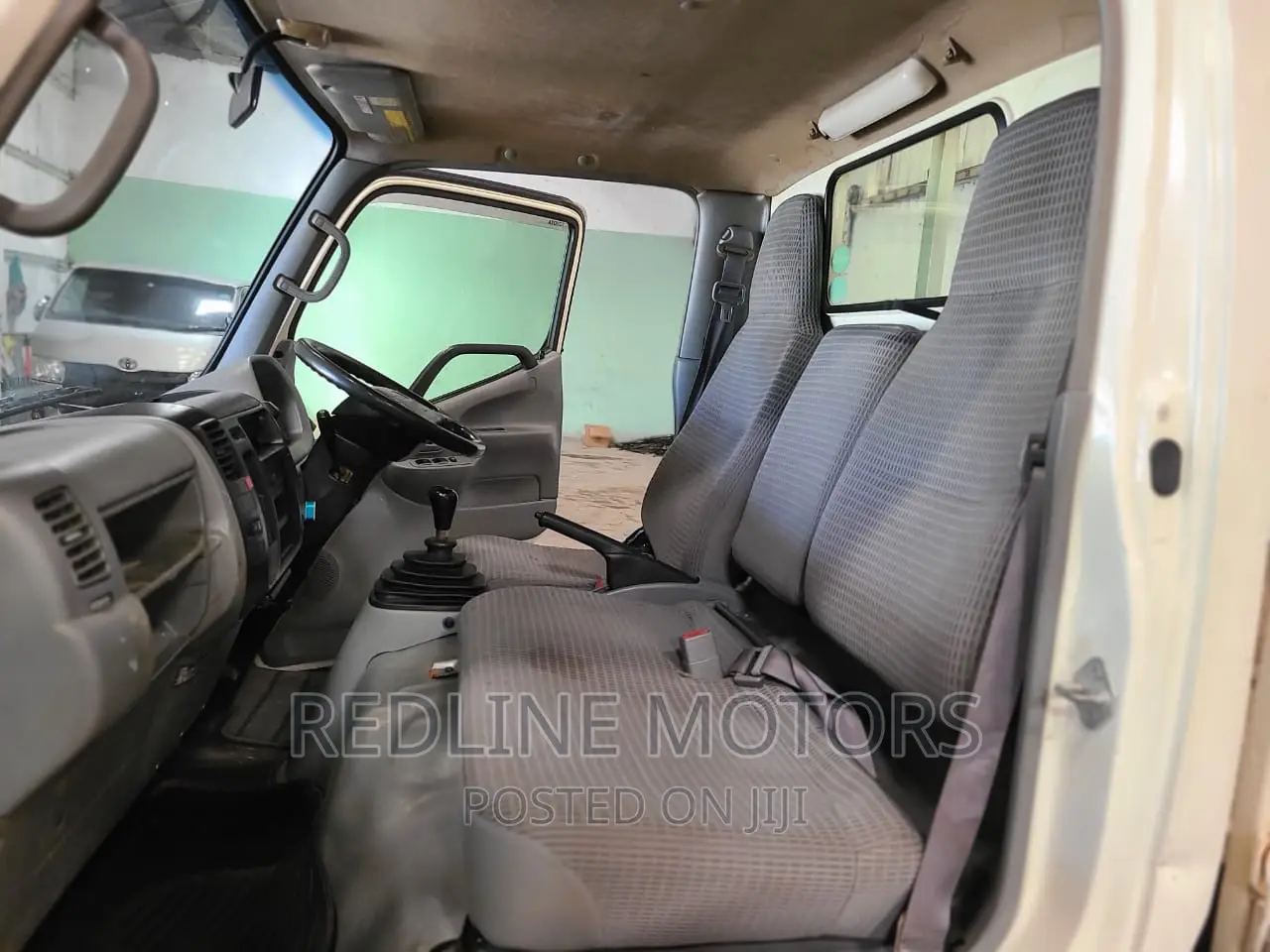 Toyota Dyna 2016 Pearl