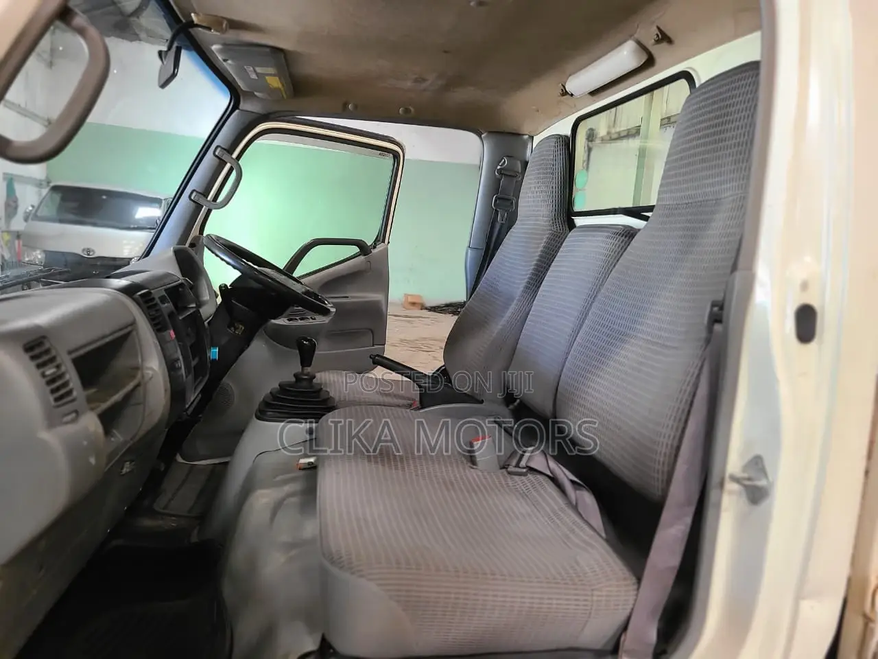 Toyota Dyna 2016 Pearl