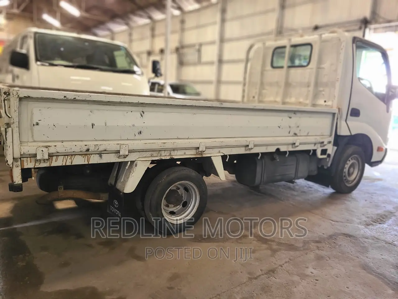 Toyota Dyna 2016 Pearl