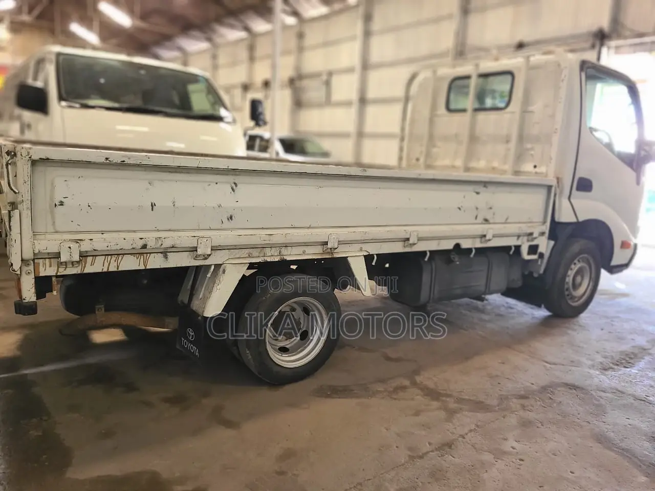 Toyota Dyna 2016 Pearl