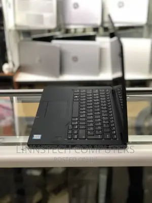 Laptop Dell Latitude 7390 16GB Intel Core I7 SSD 256GB