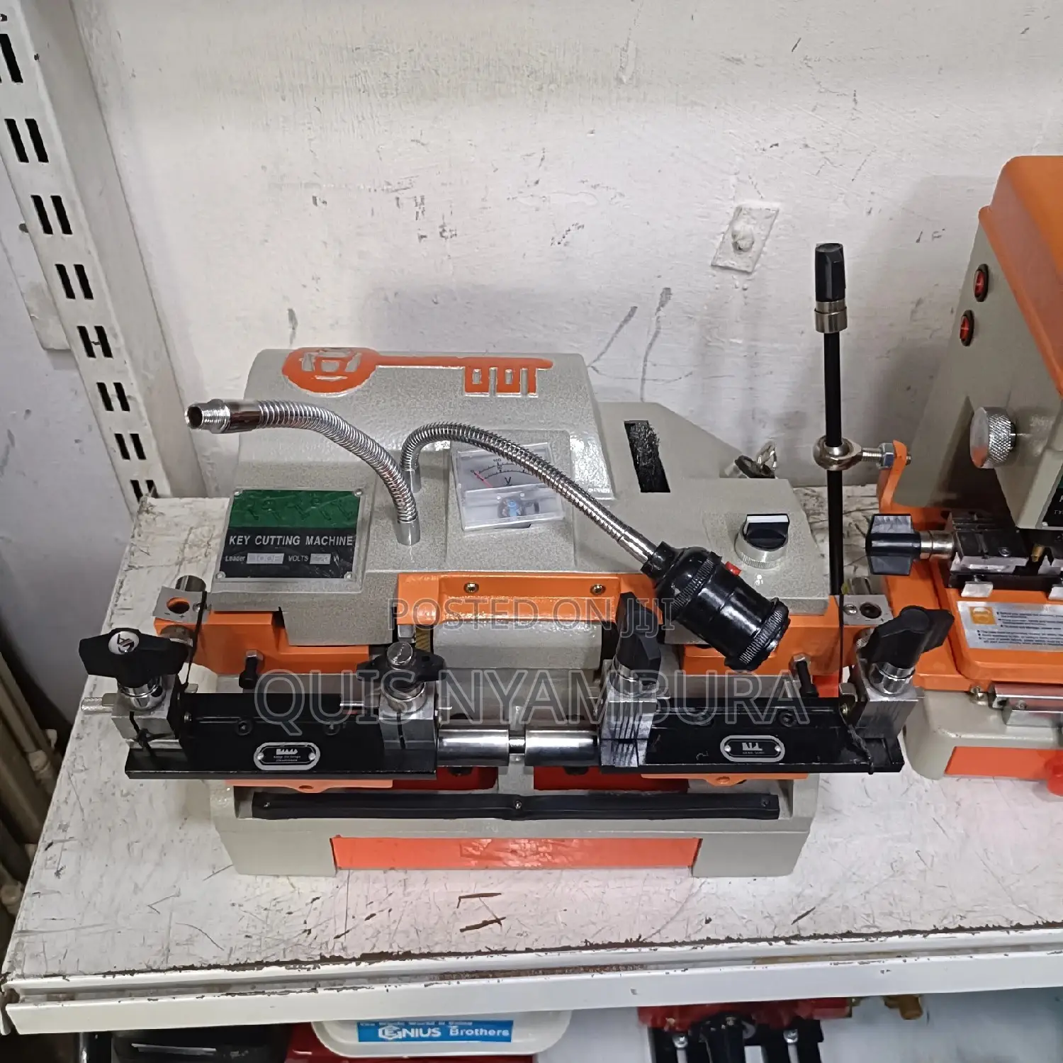 Commercial Key Cutting Machine