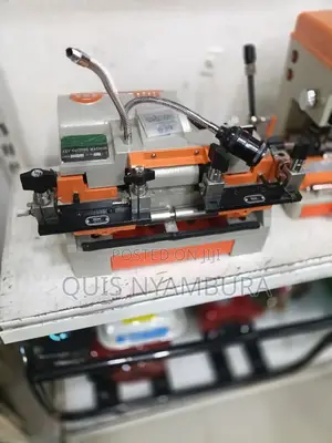 Commercial Key Cutting Machine .