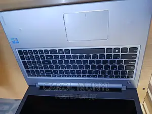 New Laptop Lenovo IdeaPad Z575 4GB Intel Core I7 HDD 500GB