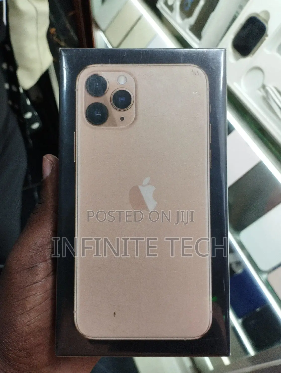 New Apple iPhone 11 Pro 256 GB Gold