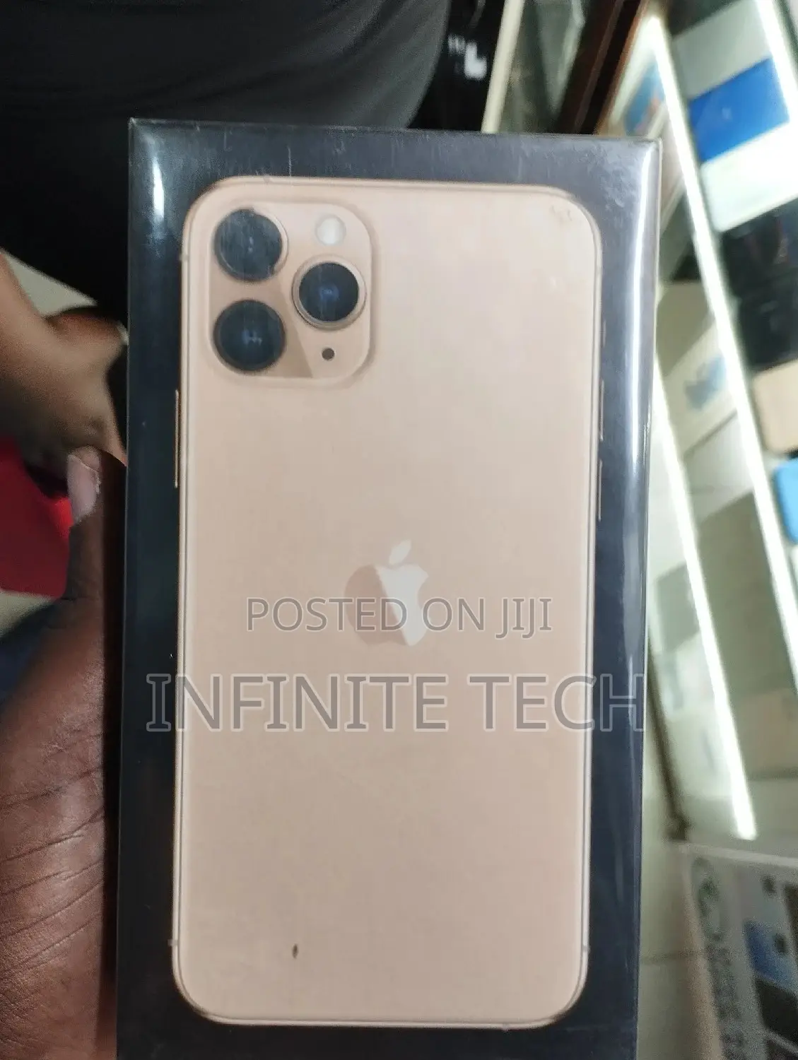 New Apple iPhone 11 Pro 256 GB Gold
