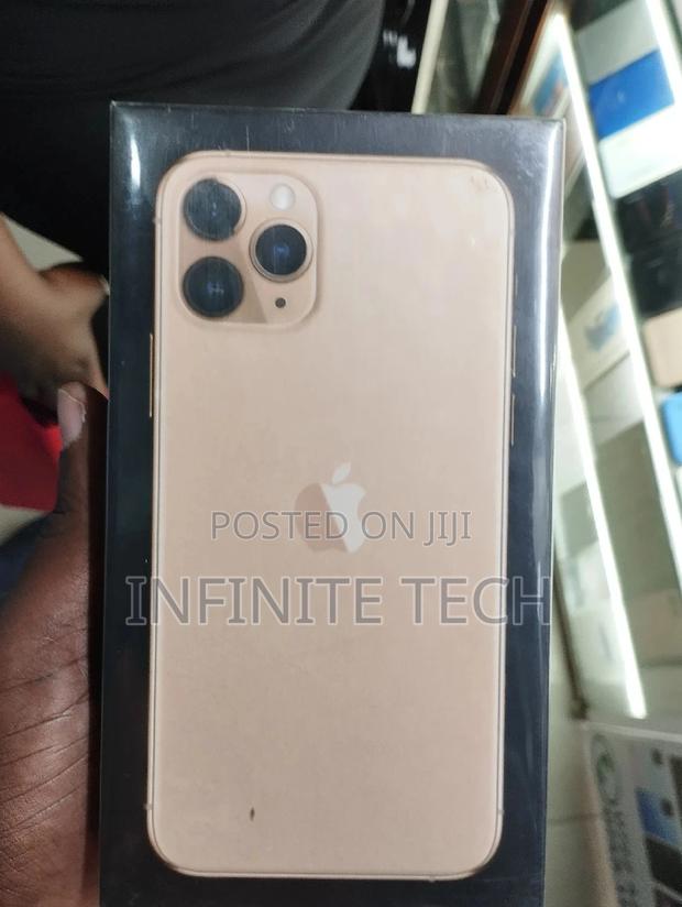 New Apple iPhone 11 Pro 256 GB Gold - thumbnail 3