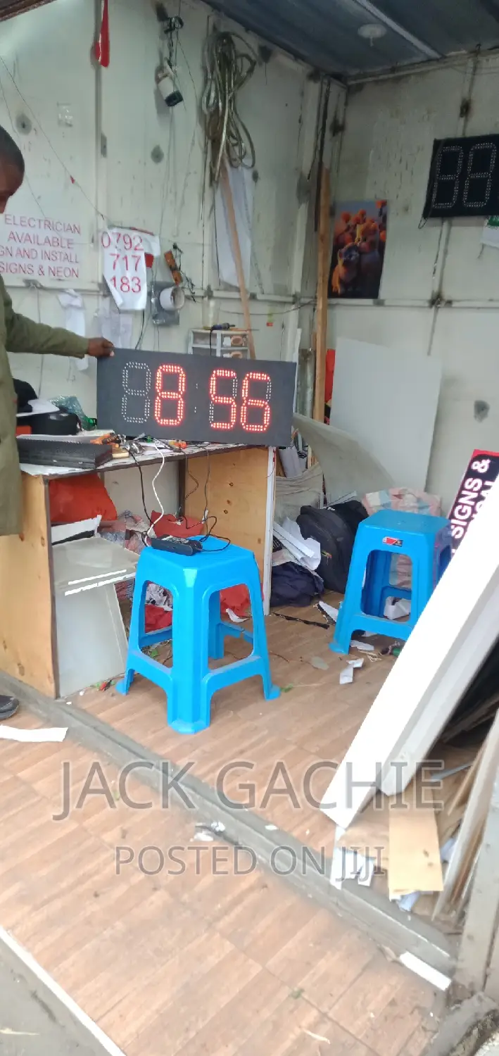 Big Digital Clock