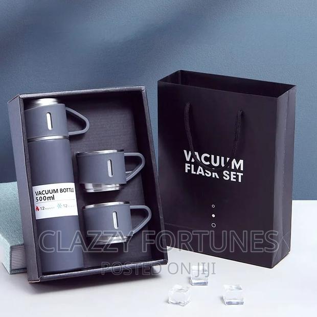 500ml Thermo Cup Set With Extra 2 Cups and a Gift Bag