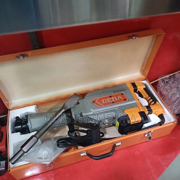 Electric Concrete Breaker (Demolisher). - thumbnail 3