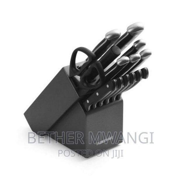 15-Piece Forged Triple Riveted Knife Block Set.