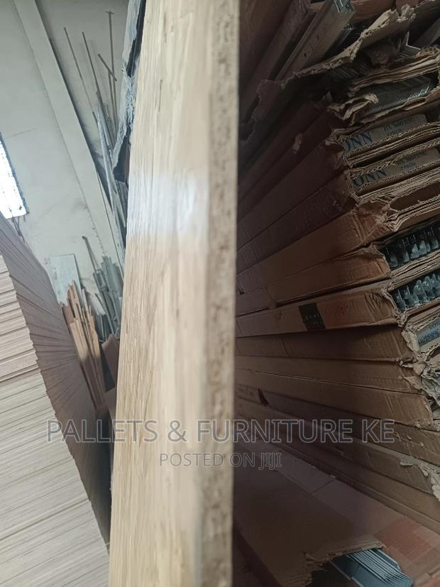 Partical Board - G8 - main view