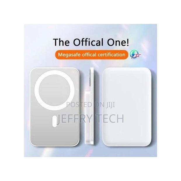 Magnetic Powerbank for iPhones- Wireless Powerbank - thumbnail 3