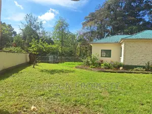 4bdrm Townhouse / Terrace in State House Road for rent