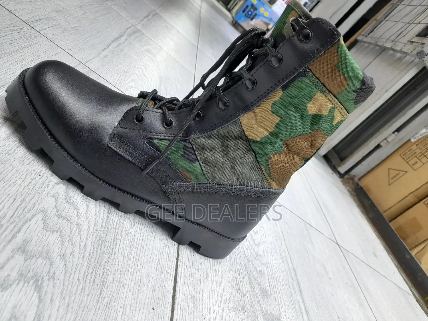 Half Camouflage Black Siwar Boots