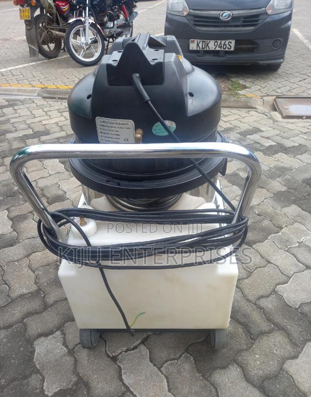 Carpet, Carpet Cleaning Machine - thumbnail 3